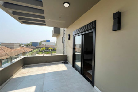 Casa à venda com 5 quartos, sendo 4 suítes, no condomínio Terras de Mont Serrat, Salto - SP