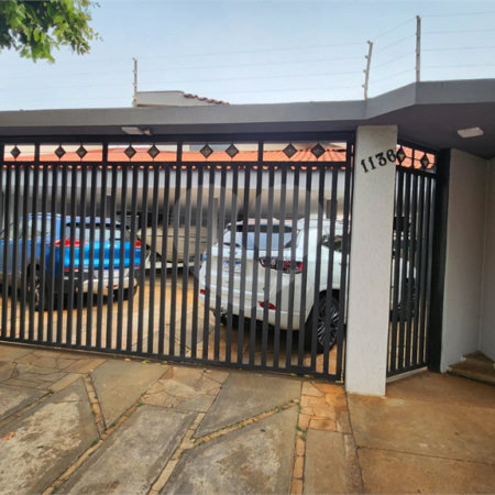 Casa à venda com 3 quartos, sendo 1 suíte, em Vila Harmonia, Araraquara, SP