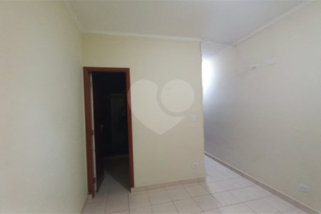 Casa para alugar com 3 quartos, sendo 1 suíte, em Jardim Bonfiglioli, São Paulo, SP