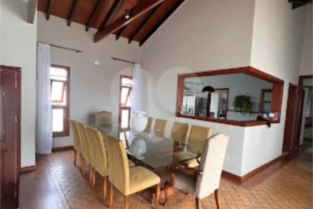 Casa à venda com 5 suítes em Aruã, Mogi das Cruzes, SP