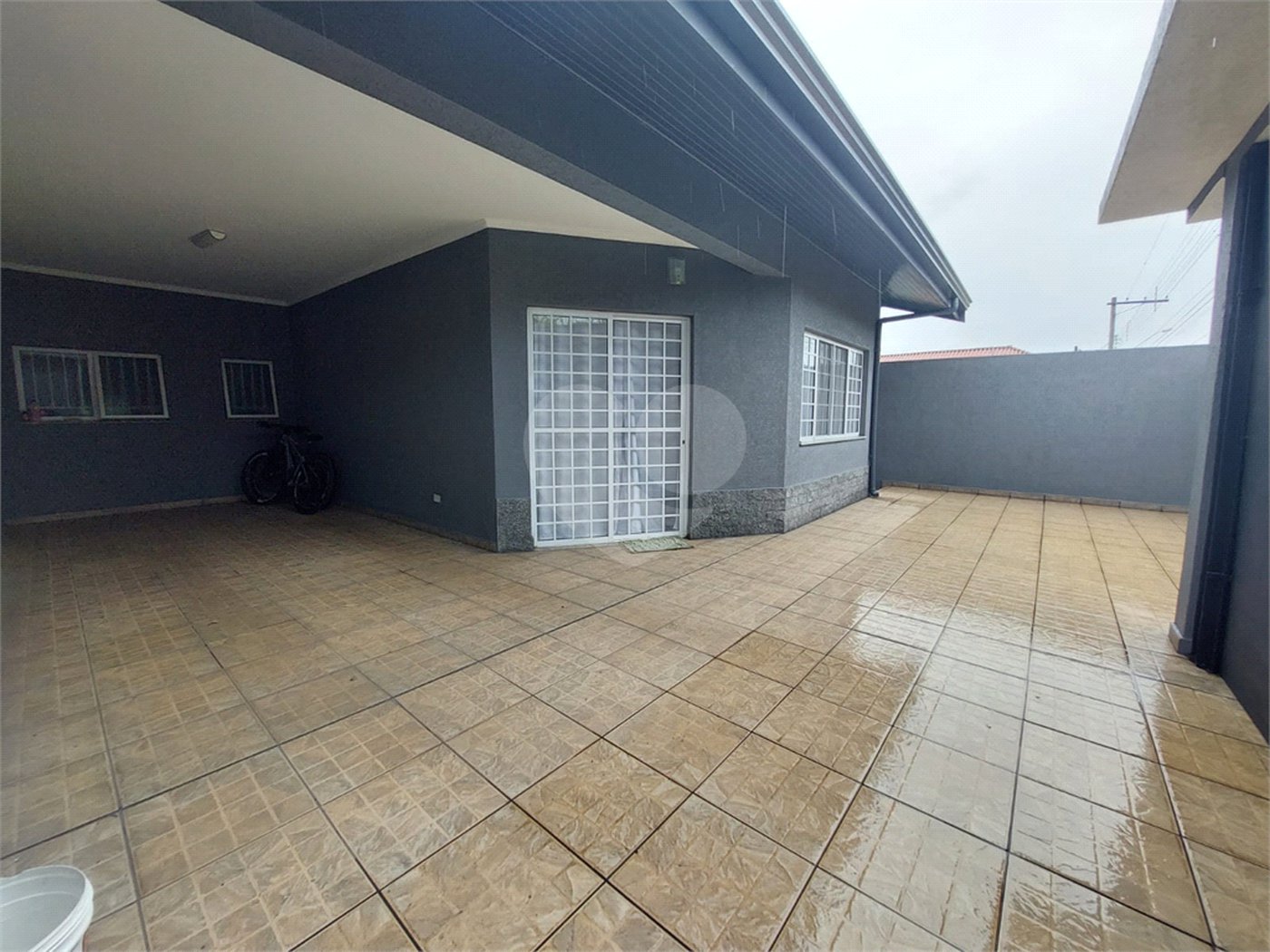 Casa à venda com 3 quartos, sendo 2 suítes, no Centro, Bom Jesus dos Perdões, SP