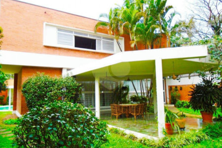 Sobrado à venda com 4 quartos, sendo 2 suítes, em Granja Julieta, São Paulo, SP