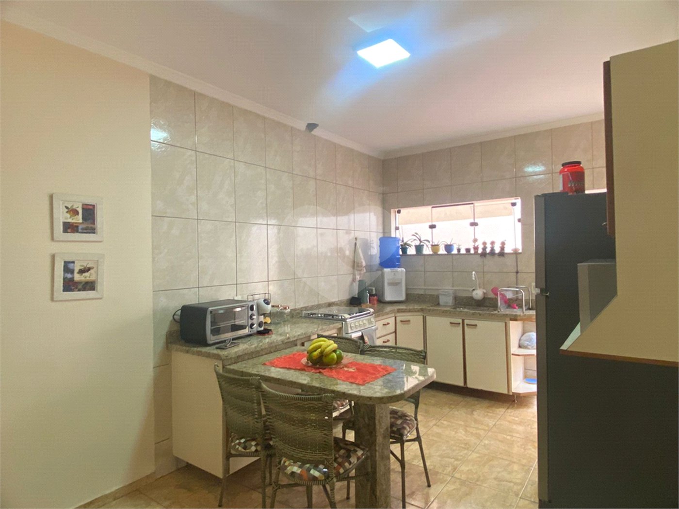 Casa à venda com 2 quartos, sendo 1 suíte, em Vila Deyse, Itapetininga, SP
