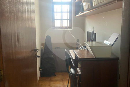 Sobrado à venda com 3 quartos em Jardim Imperador, Suzano, SP