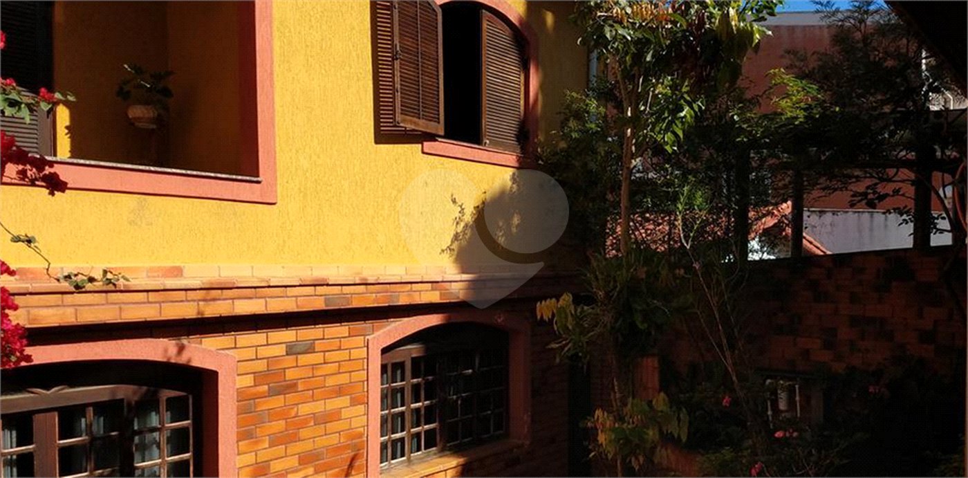 Sobrado à venda com 4 quartos, sendo 2 suítes, em Tremembé, São Paulo, SP