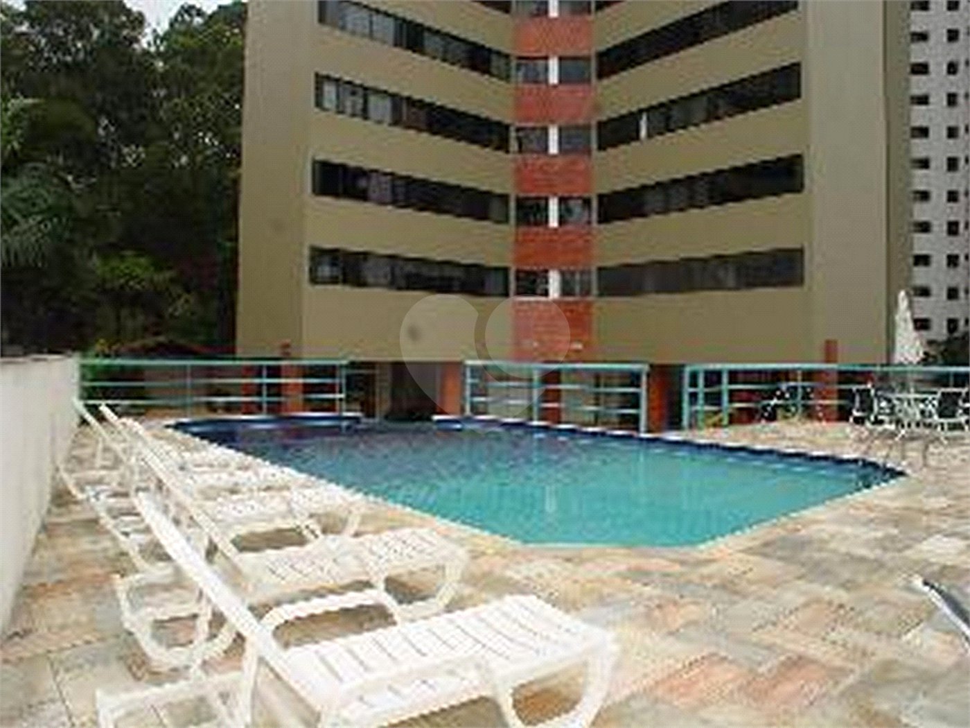 Apartamento à venda com 3 quartos, sendo 1 suíte,  em Jardim Parque Morumbi, São Paulo, SP