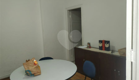 Casa à venda com 7 quartos, sendo 1 suíte,  em Santana, São Paulo, SP