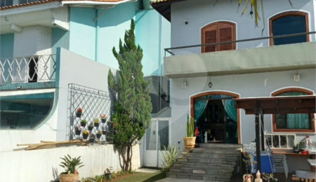 Casa à venda com 4 suítes no condomínio Bibi II, São Paulo - SP