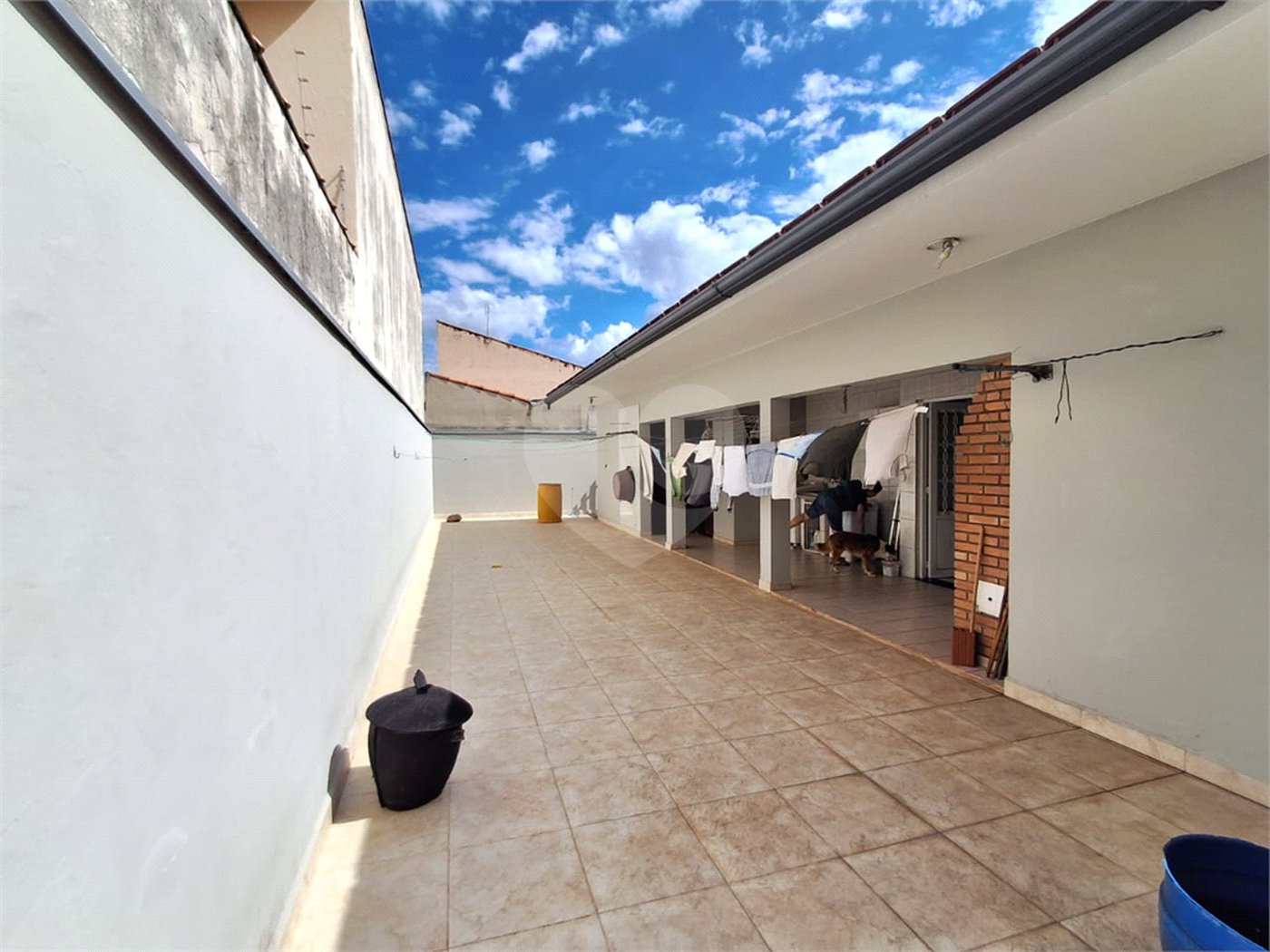 Casa à venda com 4 quartos, sendo 1 suíte, em Wanel Ville, Sorocaba, SP