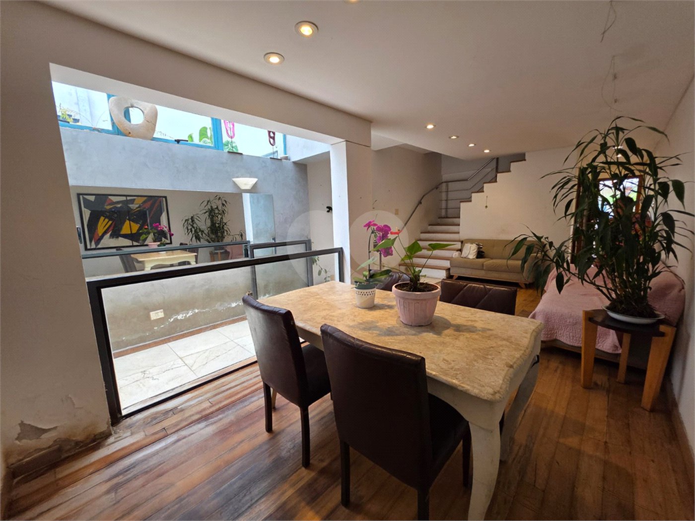 Casa de Vila à venda com 4 quartos, sendo 1 suíte, em Vila Mariana, São Paulo, SP