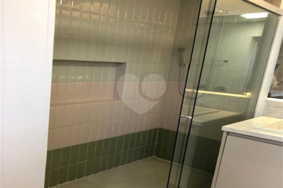 Flat à venda com 1 suíte em Santana, São Paulo, SP