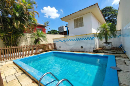 Casa para alugar com 4 quartos, sendo 2 suítes, no condomínio Comendador Elias Zarzur, São Paulo - SP