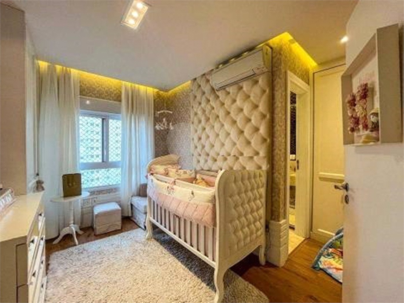 Apartamento à venda com 4 suítes em Santa Terezinha, São Paulo, SP