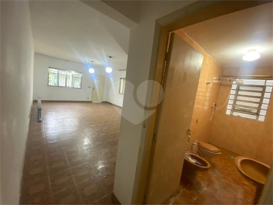 Sobrado à venda com 3 quartos em Bom Retiro, São Paulo, SP