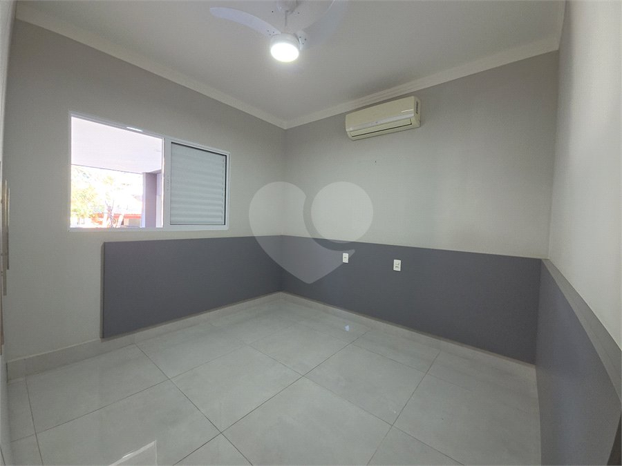 Casa à venda com 2 quartos, sendo 1 suíte, no condomínio Horto Florestal II, Sorocaba - SP