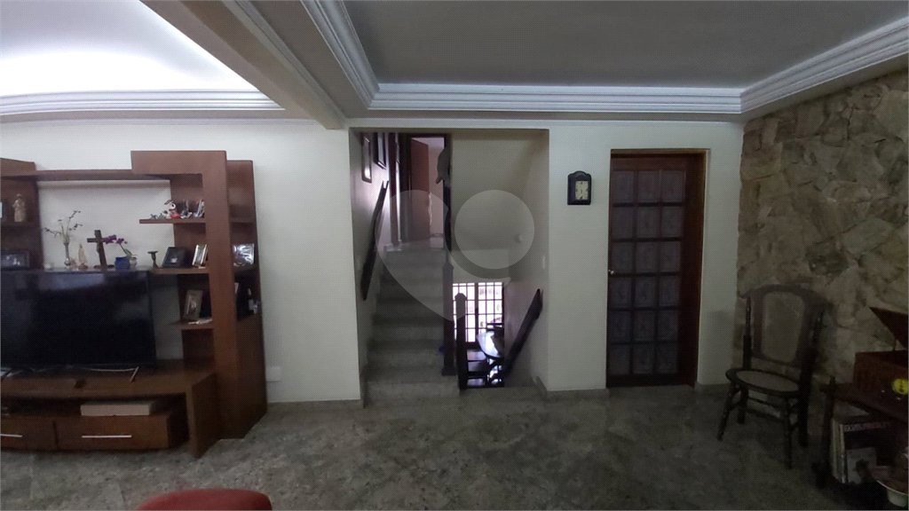 Sobrado à venda com 7 quartos, sendo 2 suítes, em Jardim Marajoara, São Paulo, SP
