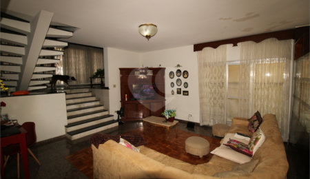 Casa para alugar com 4 quartos, sendo 2 suítes,  em Jardim São Paulo(zona Norte), São Paulo, SP