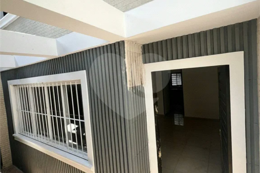 Casa à venda com 3 quartos, sendo 1 suíte, em Conjunto Residencial Vista Verde, São Paulo, SP