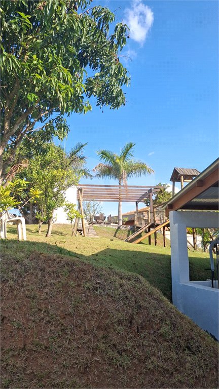 Casa à venda com 4 quartos, sendo 2 suítes, no condomínio Terras de Santa Mariana, Caçapava - SP