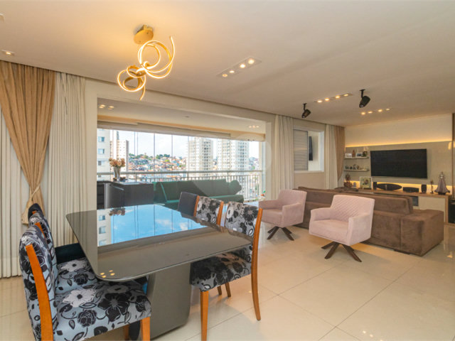 Apartamento à venda com 2 suítes em Chácara Santo Antônio, São Paulo, SP