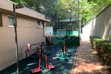 Apartamento à venda com 2 quartos, sendo 1 suíte, em Vila Andrade, São Paulo, SP