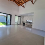 Casa à venda com 3 suítes no condomínio Terras de Santa Teresa, Itupeva - SP