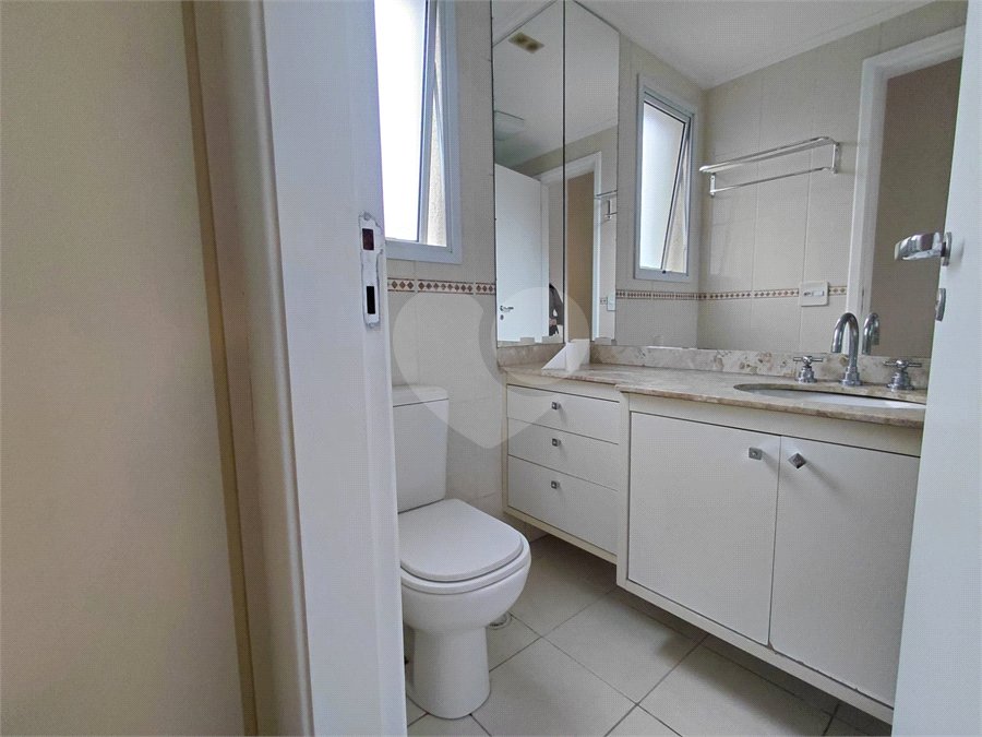 Apartamento à venda com 2 quartos, sendo 1 suíte, em Pinheiros, São Paulo, SP