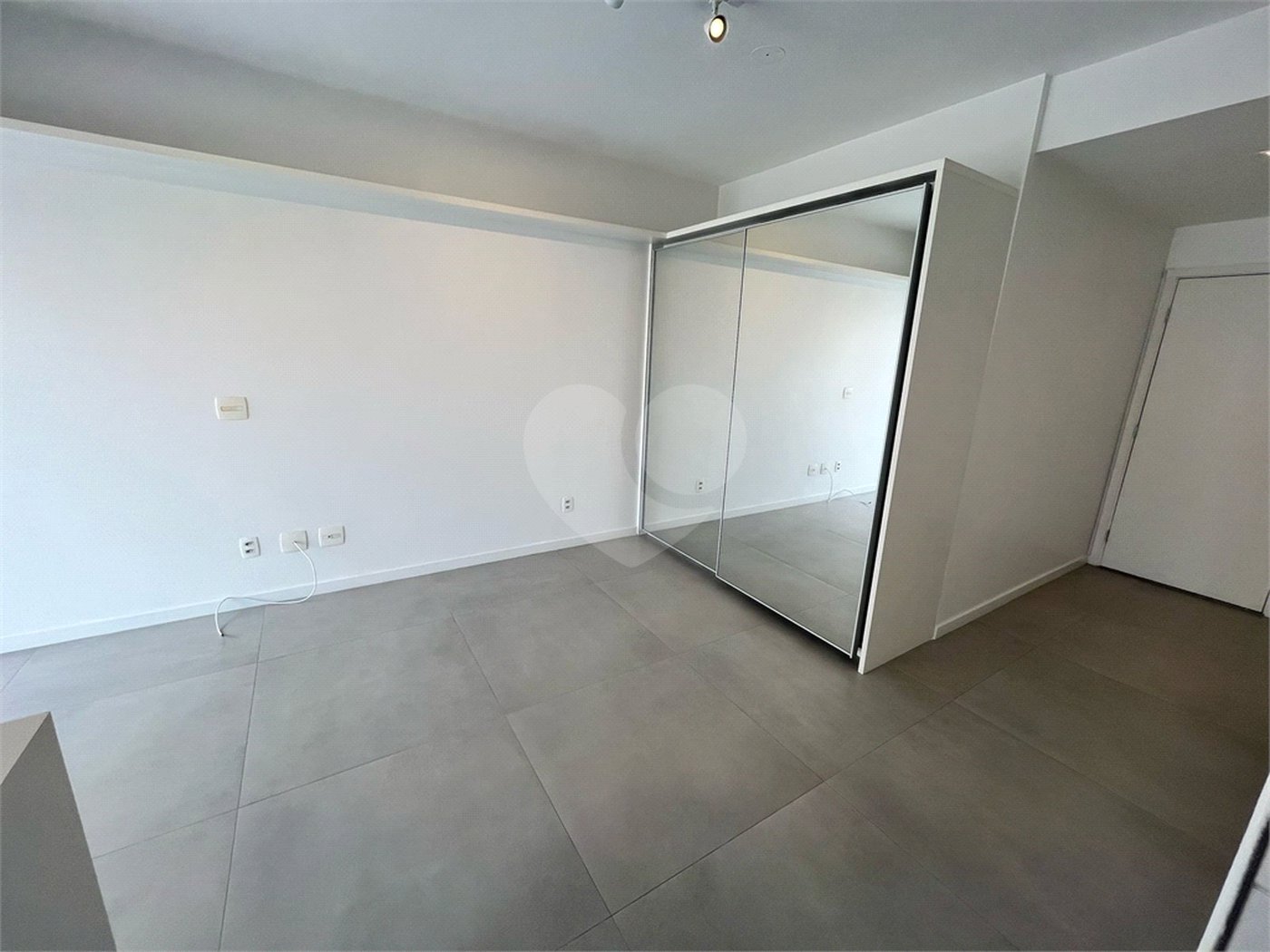 Apartamento à venda com 1 quarto em Cidade Monções, São Paulo, SP