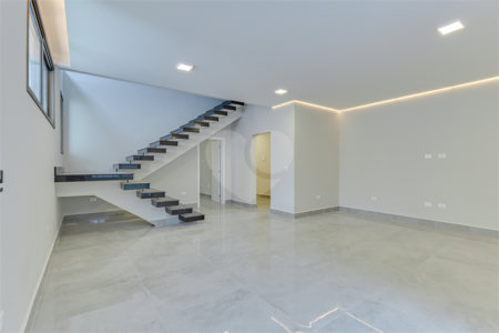 Casa à venda com 4 suítes no condomínio Carmen, São Paulo - SP