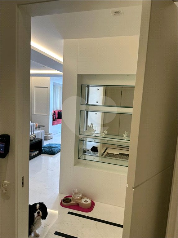 Apartamento à venda com 3 quartos, sendo 1 suíte, em Higienópolis, São Paulo, SP