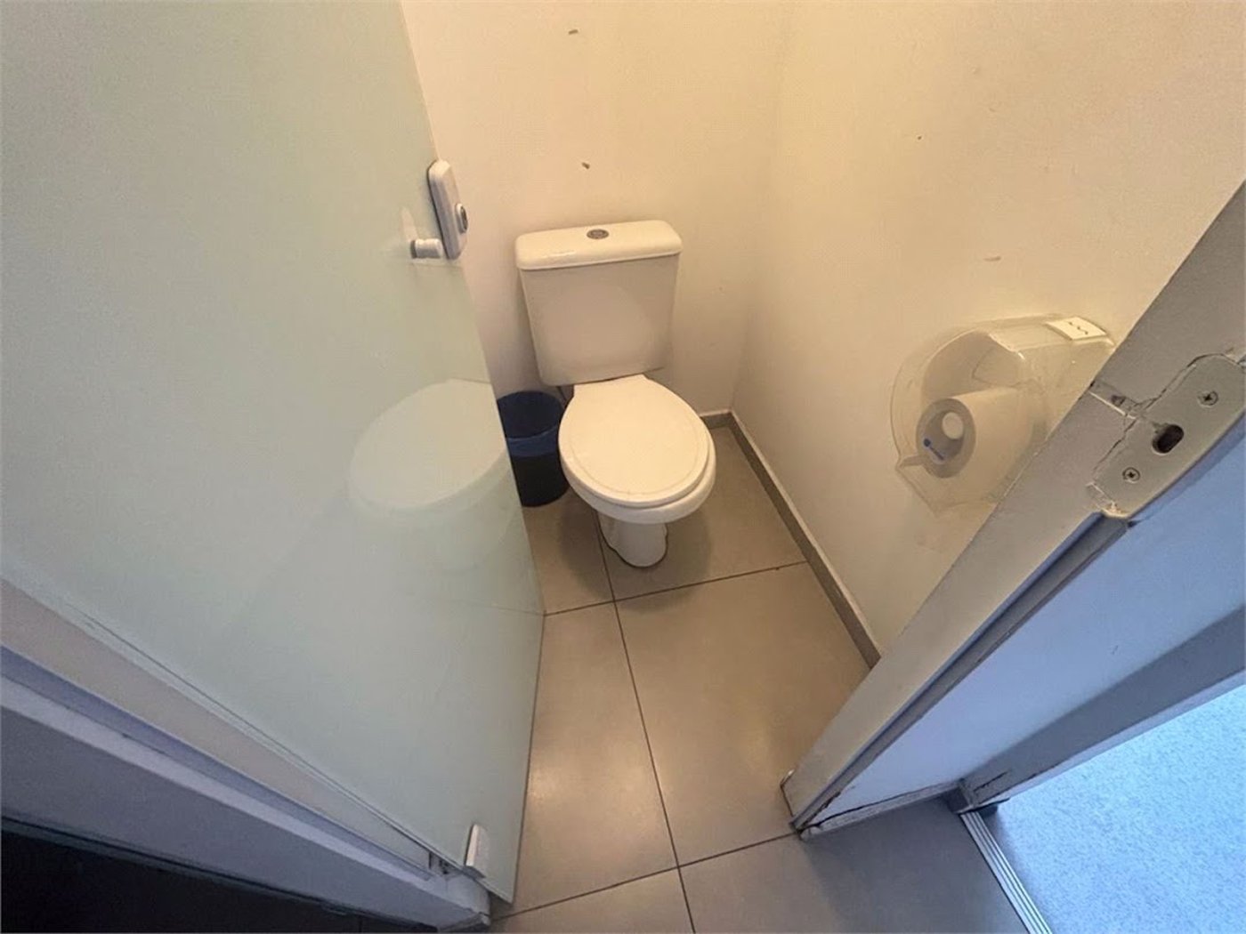 Sala Comercial para venda e locação, Estuário, Santos - SA0057.