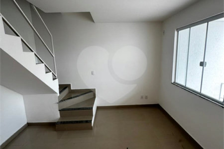 Casa à venda com 2 quartos, sendo 1 suíte, em Campo Grande, Rio de Janeiro, RJ