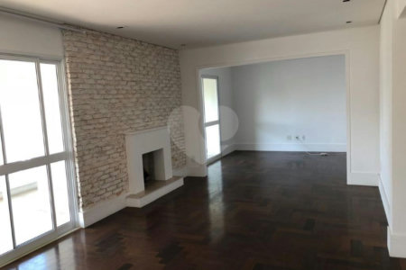 Apartamento à venda com 3 suítes em Vila Suzana, São Paulo, SP