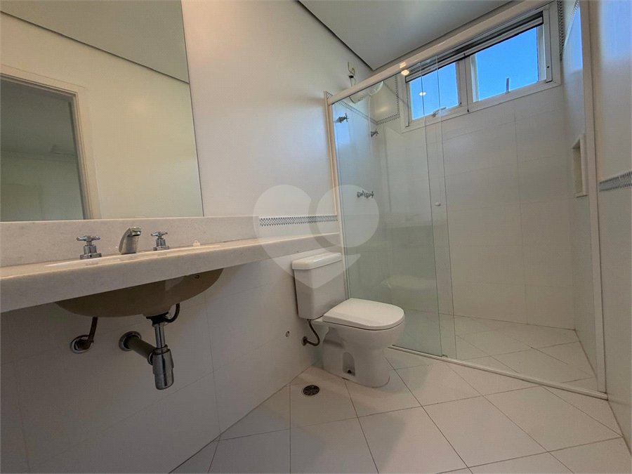 Casa à venda ou para alugar com 4 quartos, sendo 3 suítes, em Alto da Boa Vista, São Paulo, SP