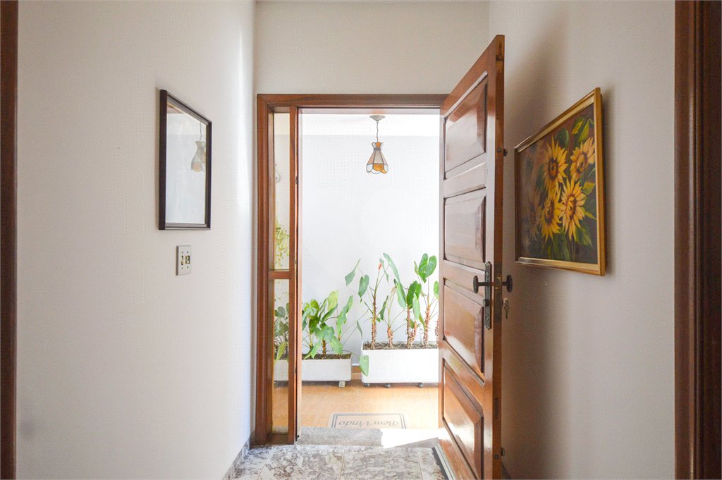 Casa à venda com 3 quartos, sendo 1 suíte, em Planalto Paulista, São Paulo, SP