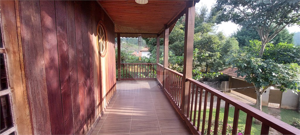 Casa à venda com 4 quartos, sendo 2 suítes, em Rio Acima, Mairiporã, SP