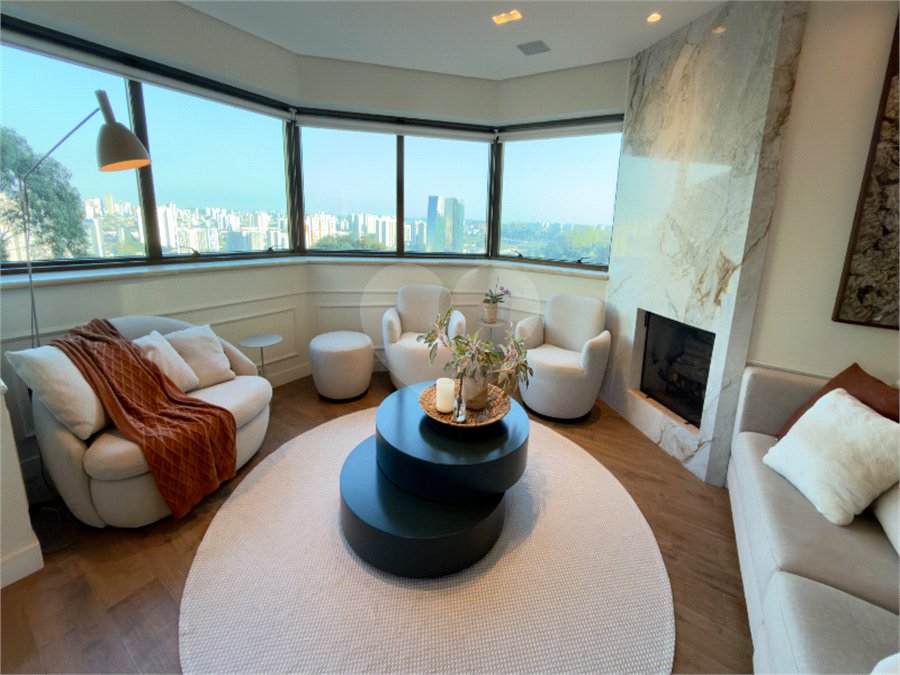 Apartamento à venda ou para alugar com 4 suítes em Jardim Fonte do Morumbi, São Paulo, SP