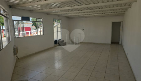 Sobrado à venda ou para alugar com 3 suítes em Jardim Patente, São Paulo, SP