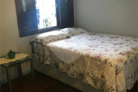 Casa à venda com 2 quartos, sendo 1 suíte, em Jardim Ester, São Paulo, SP