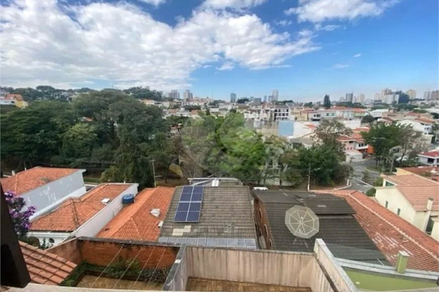 Sobrado à venda com 3 quartos, sendo 1 suíte, em Jardim França, São Paulo, SP