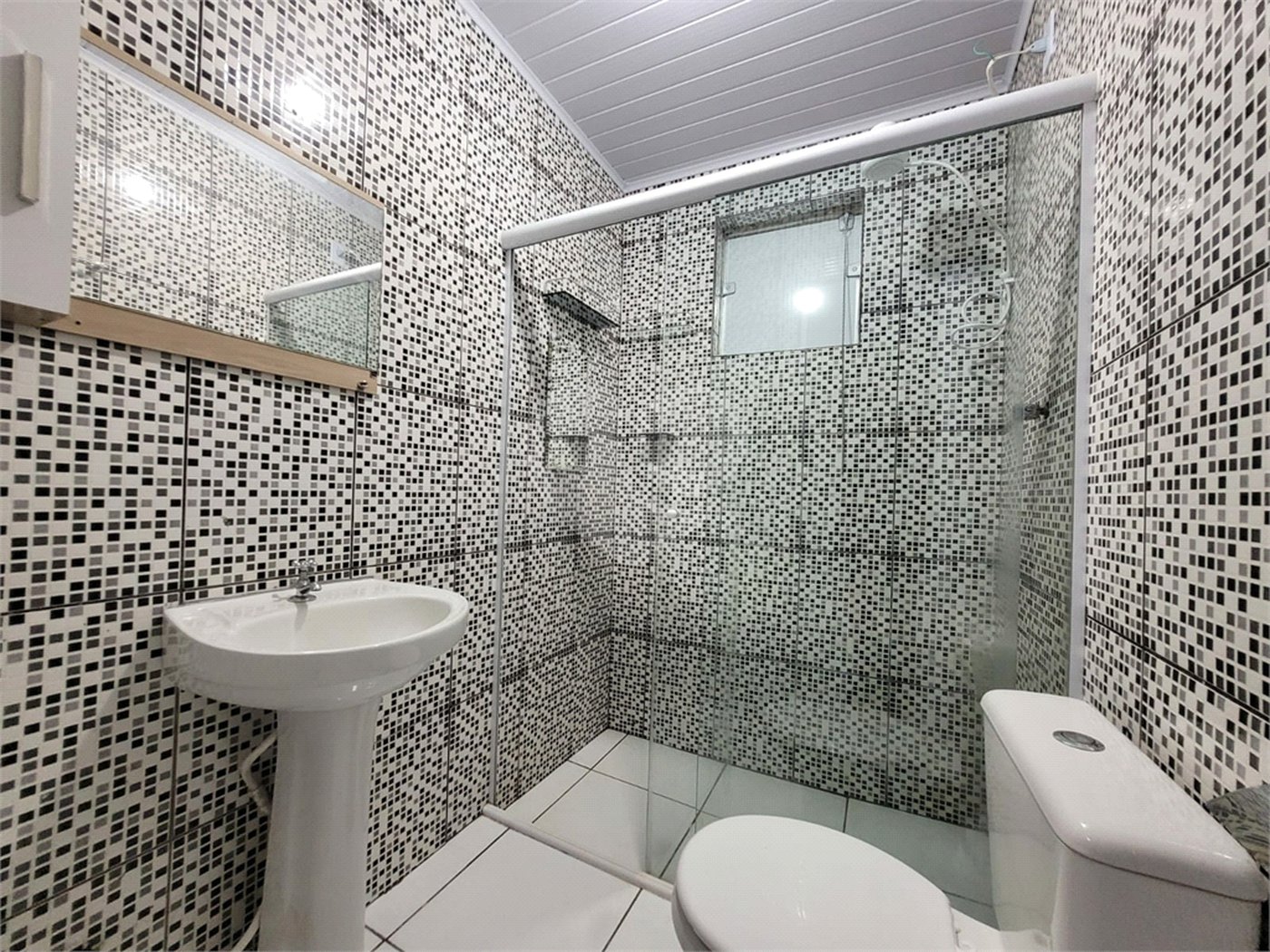 Casa à venda com 3 quartos, sendo 1 suíte, em Vila Vendramini, Itapetininga, SP
