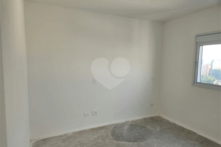 Apartamento à venda com 2 suítes em Vila Andrade, São Paulo, SP