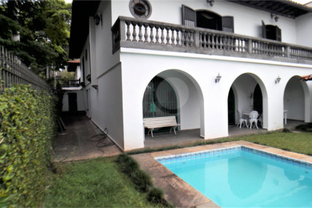 Casa Térrea à venda com 4 suítes em Brooklin Paulista, São Paulo, SP