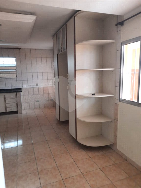 Sobrado à venda com 3 quartos, sendo 1 suíte, em Portal da Primavera, Cotia, SP