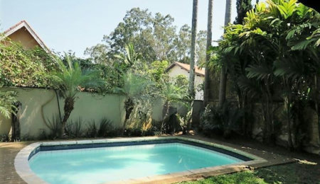 Casa à venda com 4 quartos, sendo 2 suítes,  em Jardim Morumbi, São Paulo, SP
