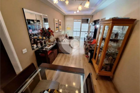 Apartamento à venda com 2 quartos, sendo 1 suíte, em Maracanã, Rio de Janeiro, RJ