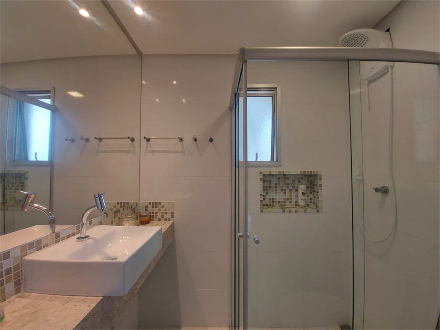 Apartamento Residencial à venda, Balneário Cidade Atlântica, Guarujá - AP1193.