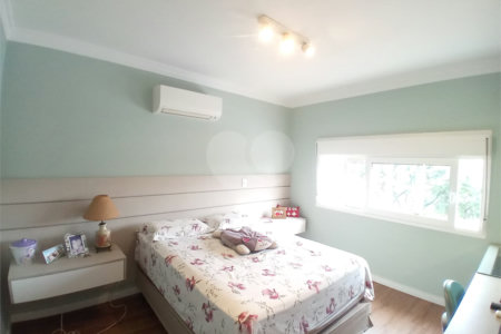 Casa Térrea à venda com 3 quartos, sendo 2 suítes, em Água Fria, São Paulo, SP