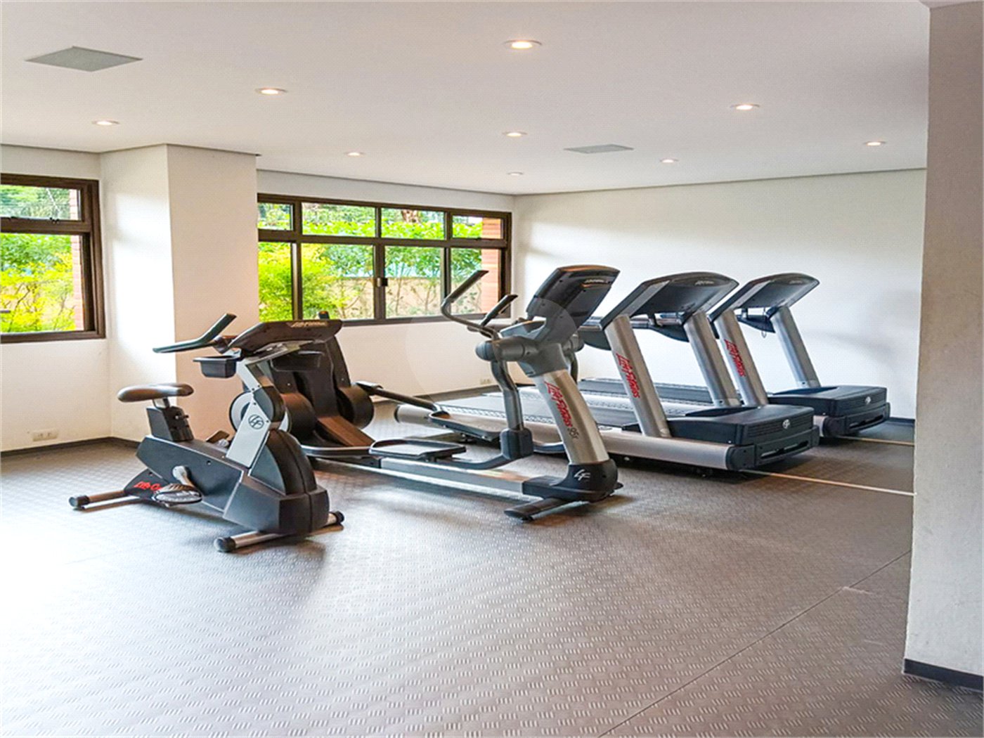 Apartamento à venda com 4 suítes em Vila Suzana, São Paulo, SP