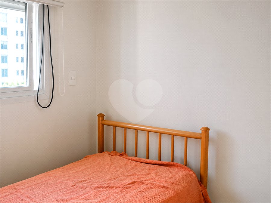 Apartamento à venda com 3 quartos, sendo 1 suíte, em Jardim das Acácias, São Paulo, SP